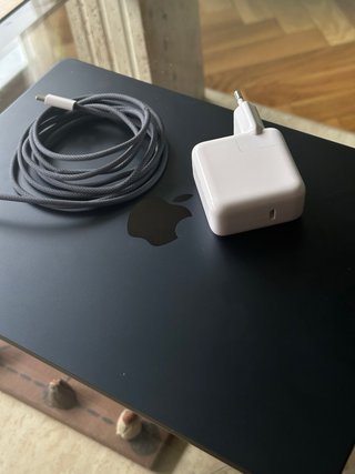 MacBook Air 2023 - M2 - Excelente estado