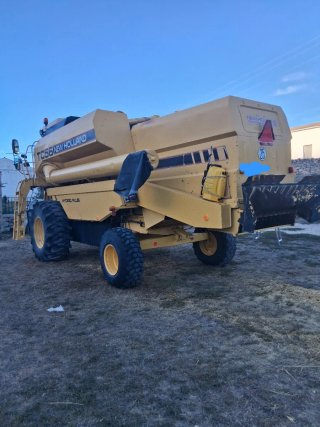 Cosechadora New Holland TC56 Hidrostatica