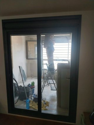 Puerta Doble Corredera para Terraza con persiana