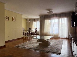 Particular vende piso 100m2 en Garcia Barbón 104
