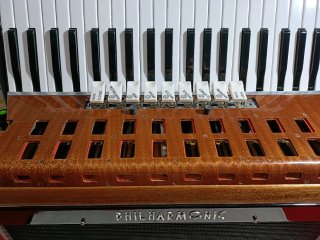 Acordeón Italiano Philharmonic 120 Bajos