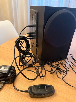 Altavoces PC Creative 2.1 con Subwoofer