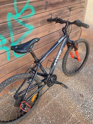 Bicicleta B'Twin Rockrider 700 shimano junior.