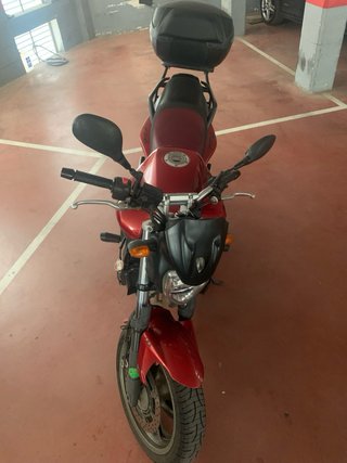 Yamaha FZ6 S2 Naked Roja y Negra