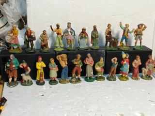 Pastori per presepe in gesso 20 euro al pezzo