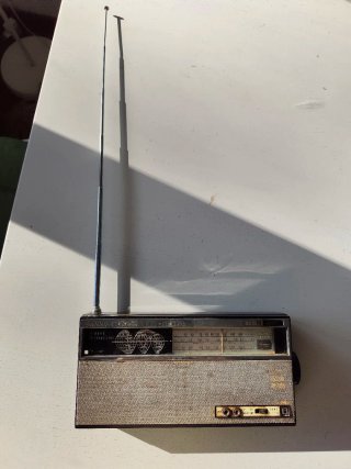 Radio Portatile Vintage Sanyo 3 Band