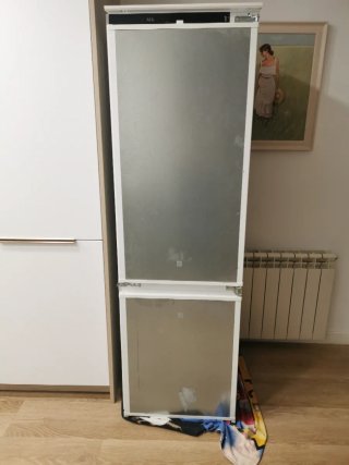 Cajones y baldas de nevera Combi Integrable AEG