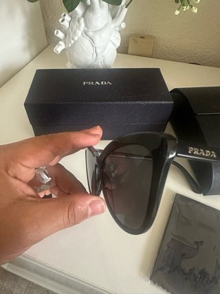 Gafas de sol Prada negras