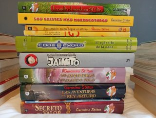 Pack de 45 libros y cómics (infantiles y juvenil)