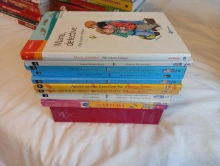 Pack de 45 libros y cómics (infantiles y juvenil)