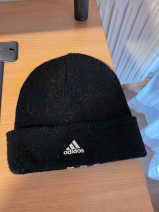 Gorro Adidas Negro