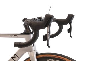 Bicicleta Aurum Magma Essentia AXS 12V t.52 Reacondicionada