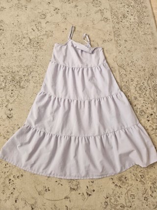 Vestido niña tirantes volantes lila