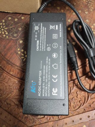 Cargador KFD 12V 10A 120W 4 Pines