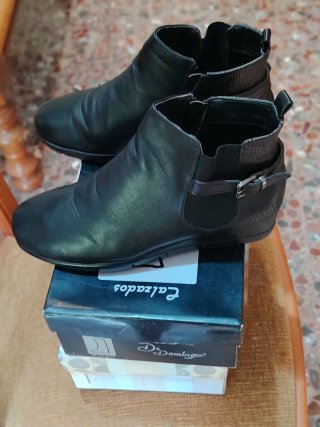 Botines de Piel Kelara Negros Talla 40