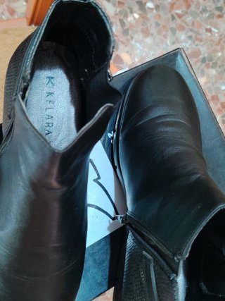 Botines de Piel Kelara Negros Talla 40
