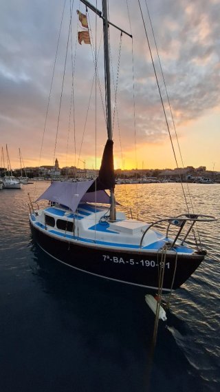 Velero Vivacity 20 de 6,06 metros