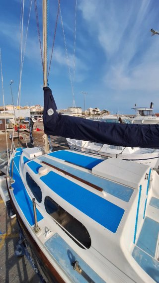 Velero Vivacity 20 de 6,06 metros