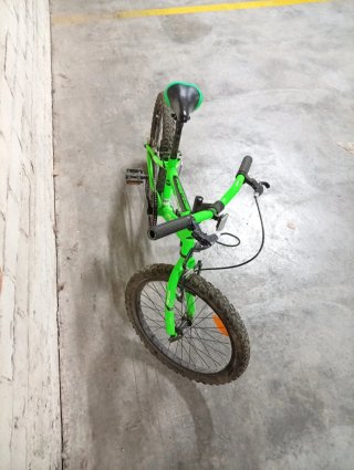 Bicicleta infantil 20 pulgadas Atractor verde
