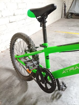 Bicicleta infantil 20 pulgadas Atractor verde