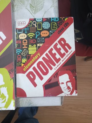 Libro Inglés Pioneer Workbook y CD