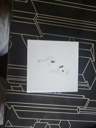 AirPods 4 con Cancelación de Ruido (ANC)