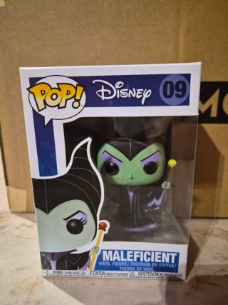 Funko Pop Disney Maléfica 09