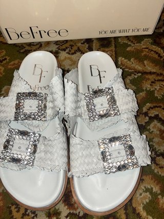 Sandalias BeFree Blancas con Pedrería – Talla 38