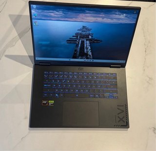PORTATIL GAMING GIGABYTE AMD RYZEN 7 260 32GB 5070
