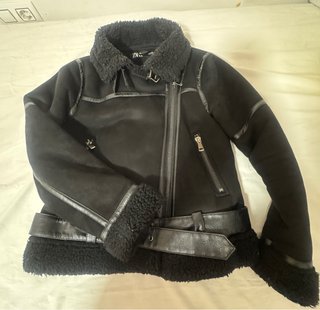Chaqueta Negra Zara