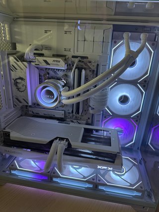 PC GAMING 7800X3D RX 79070XT 32GB CON EXTRAS