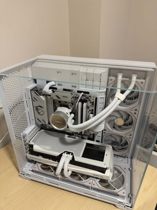 PC GAMING 7800X3D RX 79070XT 32GB CON EXTRAS