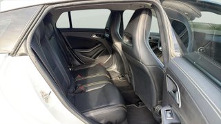 Mercedes-Benz CLA Shooting Brake 180 90 kW (122 CV)