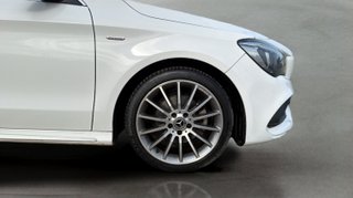Mercedes-Benz CLA Shooting Brake 180 90 kW (122 CV)