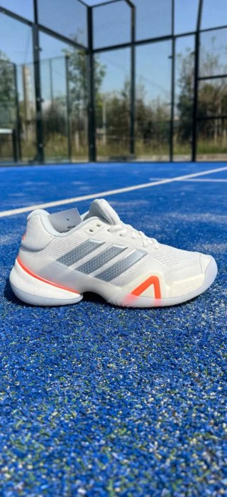 Zapatillas Adidas Blancas y Naranja
