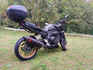 Yamaha FZ1 Naked 1000cc