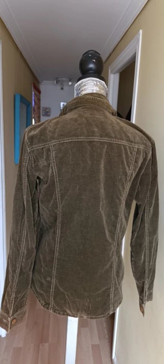 Chaqueta de pana Zara TRF verde militar M