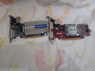 Lote 2 Tarjetas Gráficas PC: Gigabyte 210 + Asus