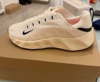 Nike Ava Rover DX4215-102 Blancas Talla 44 y 45