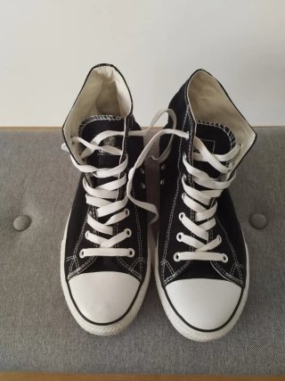 Zapatillas Negras Estilo Converse