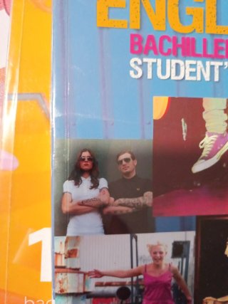 Living English 1 Bachillerato. Student's book