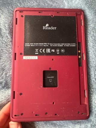 Libro electrónico Sony rojo