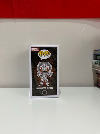 Funko Pop Venomized (varios personajes)