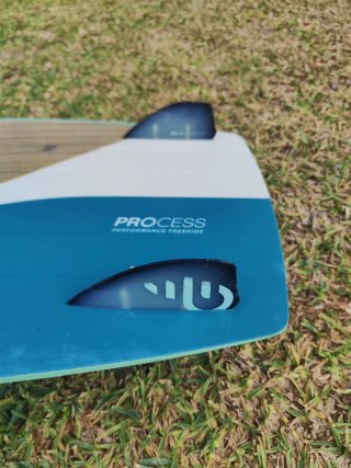 Tabla Kitesurf Eleveight Process 139x42,5