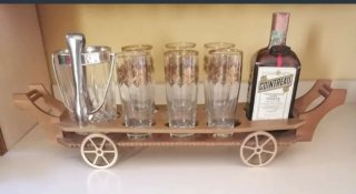 Carrello vintage Cointreau con 6 Bicchieri a € 50.