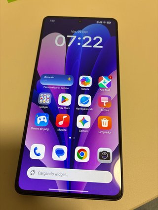 Xiaomi Redmi Note 13 Pro 4G negro, con funda Roja