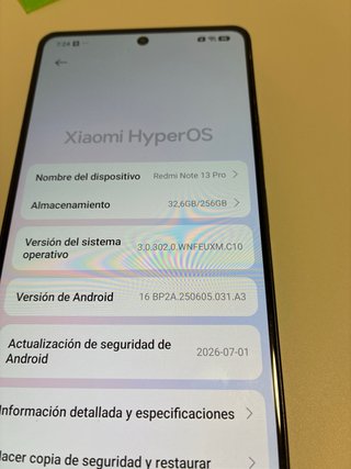 Xiaomi Redmi Note 13 Pro 4G negro, con funda Roja