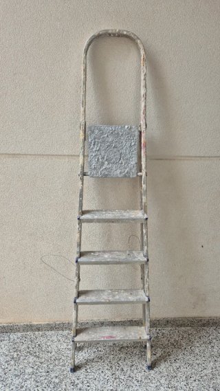 Escalera de mano plegable