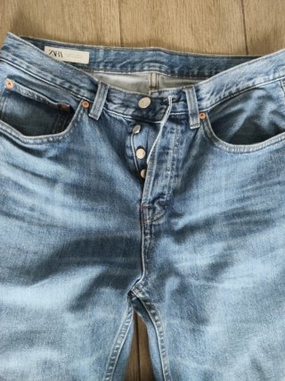 Pantalón vaquero hombre Zara azul