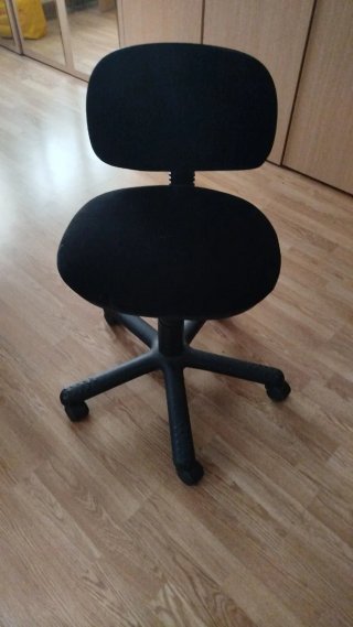 Silla de estudio negra